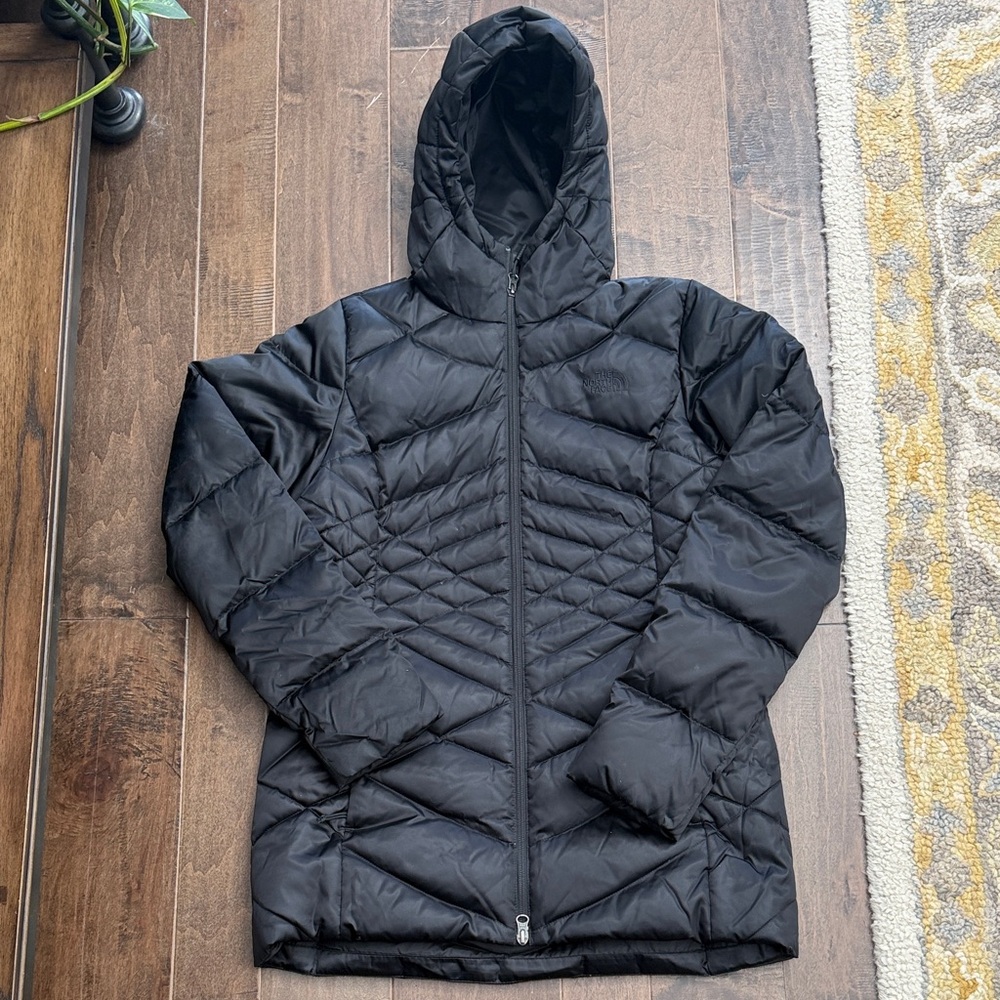 The North Face Black Hooded Chevron-Quilt Insulated Puffer